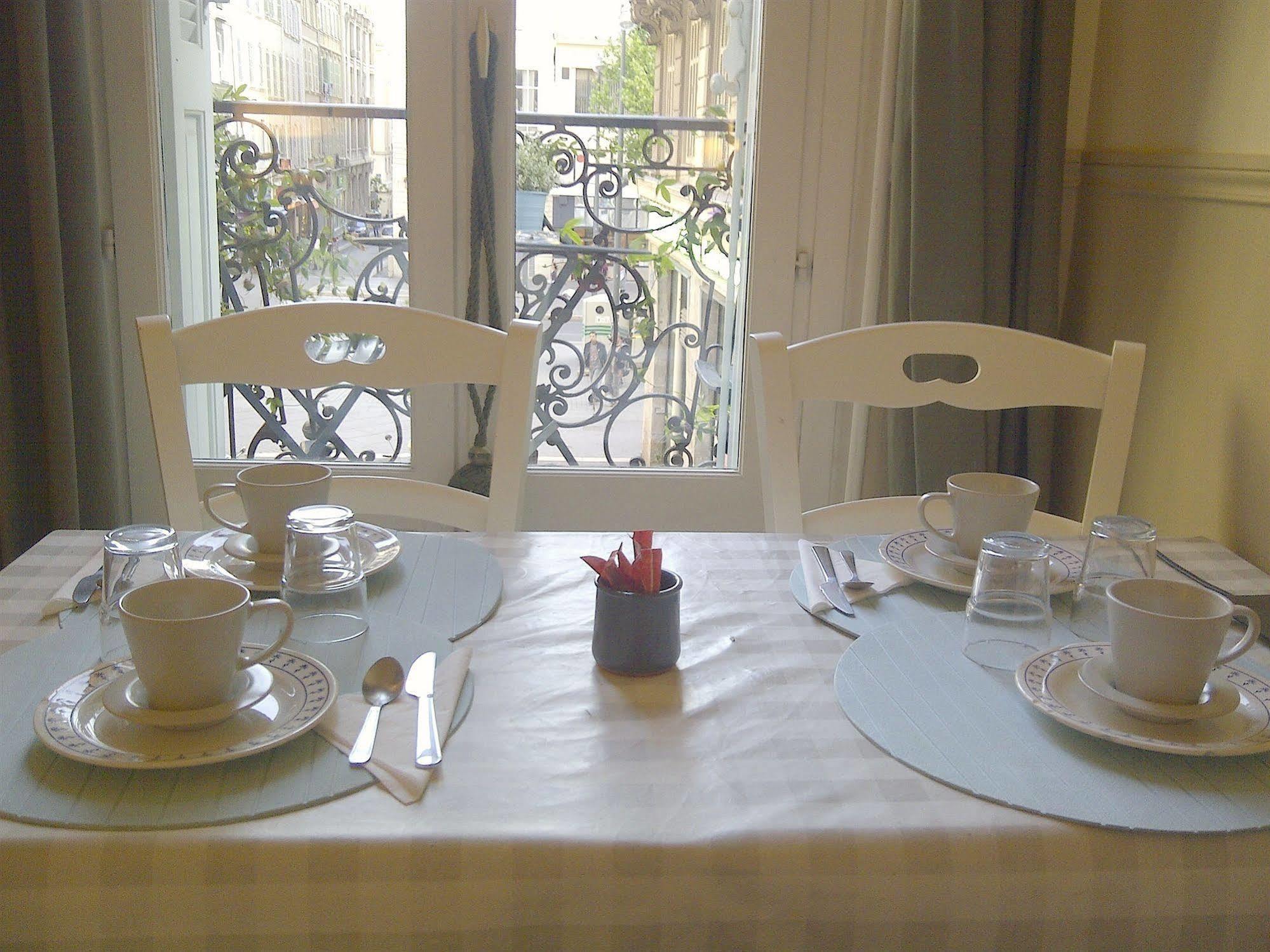Hotel Amista - Ancien Saint Louis - Vieux Port Marseilles