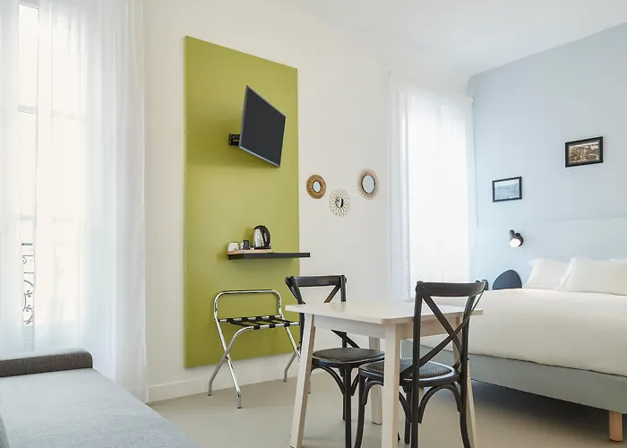 Hotel Amista Marseille - Ancien Hotel Saint Louis - Vieux Port