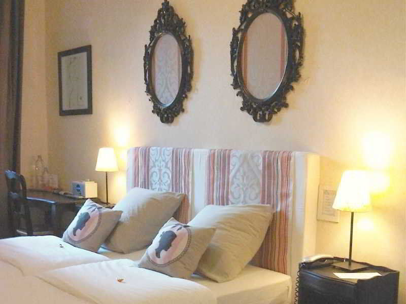 Amista - Ancien Saint Louis - Vieux Port Hotel Marseilles